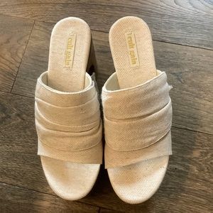 Cult gala size 40 New with shoe sticker platforms